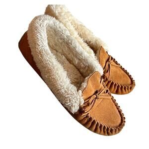 Floopi Women’s Moccasin Slippers Size 7 Tan Suede Faux Fur Lined Indoor Shoes